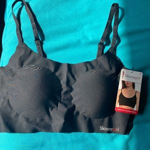 Lot of 2 Wireless Lounge Bras